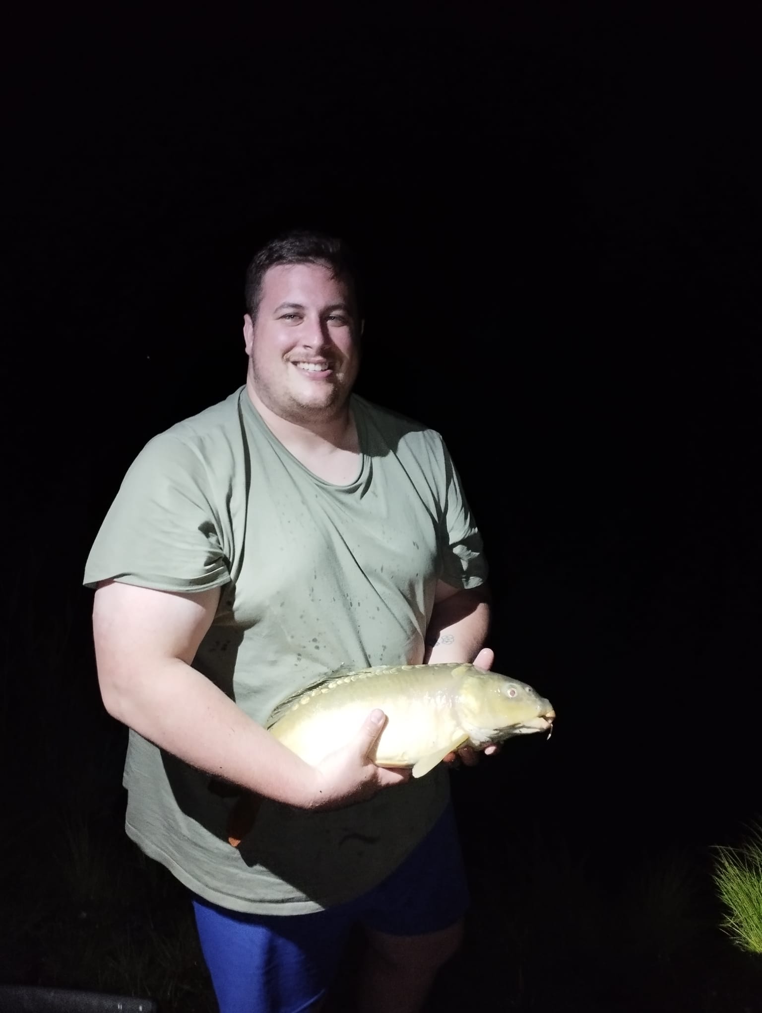 Carpa Specchi da 2,805 kg.