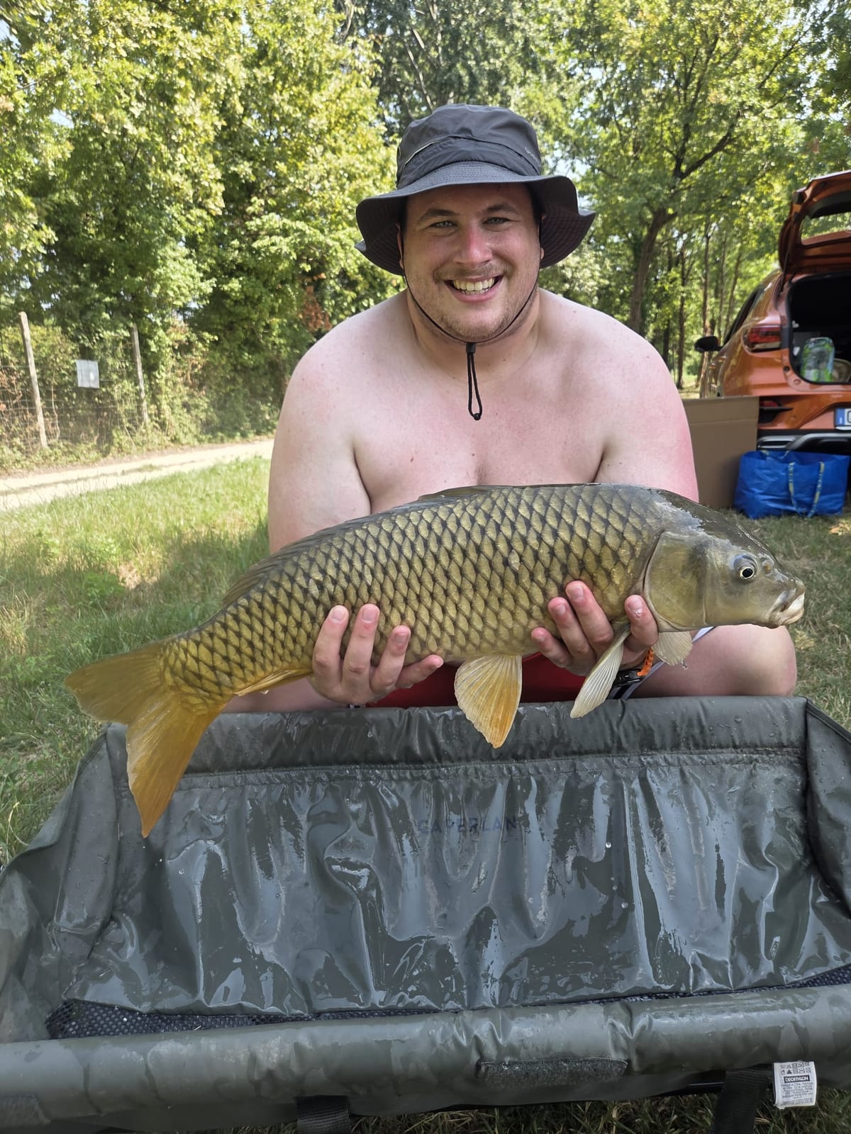 Carpa regina da 4,826 kg.