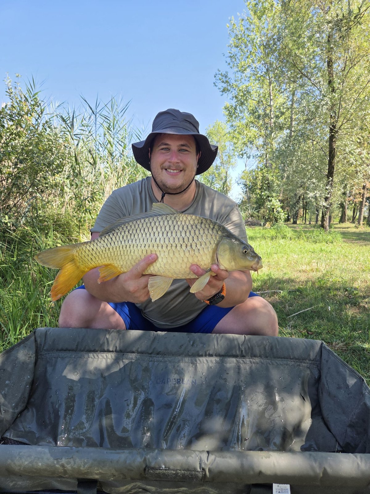 Carpa regina da 3,045 kg.